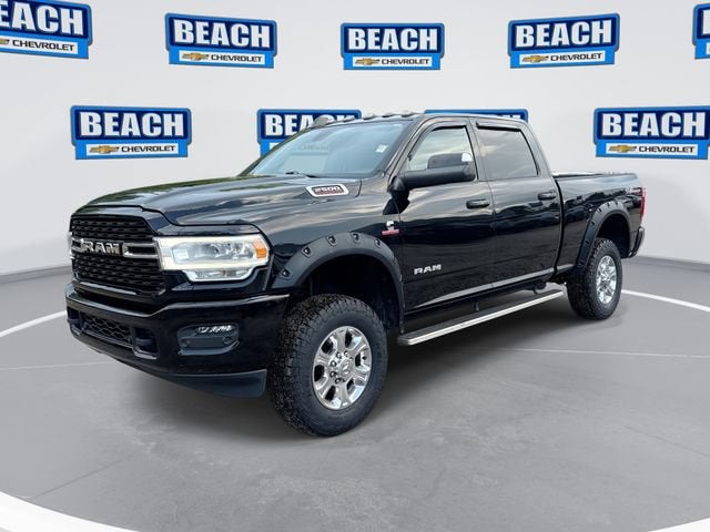 2022 RAM 2500 Big Horn in Diamond Black Crystal Pearlcoat — front three-quarter view