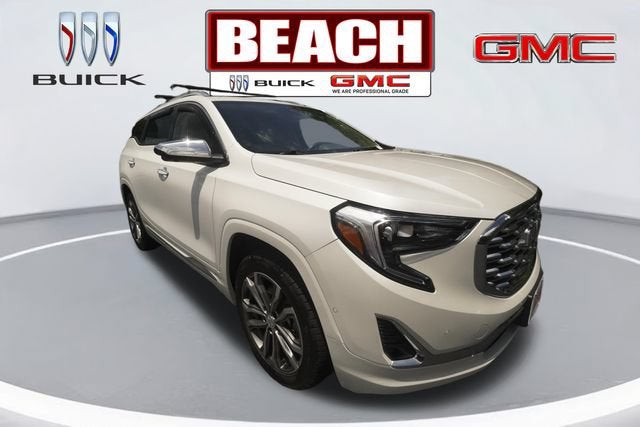 2020 GMC Terrain Denali in White Frost Tricoat — front three-quarter view
