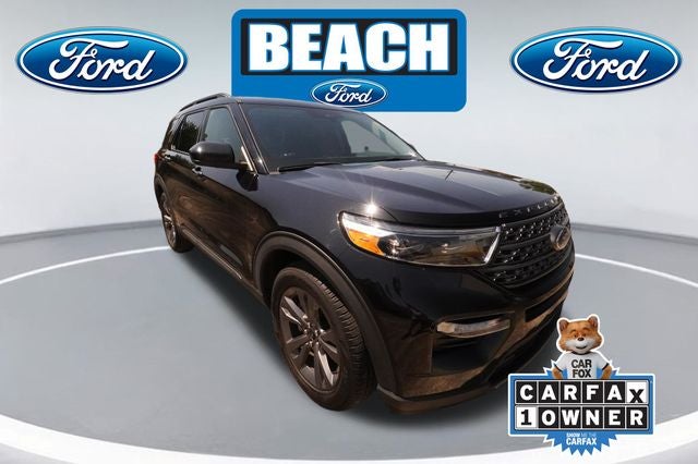2023 Ford Explorer XLT in Black Metallic — front three-quarter view