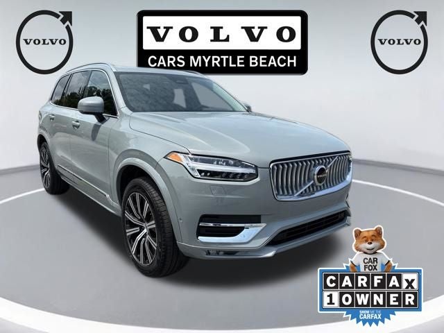 2025 Volvo XC90 B6 Plus 7-Seater in Gray Metallic — front three-quarter view